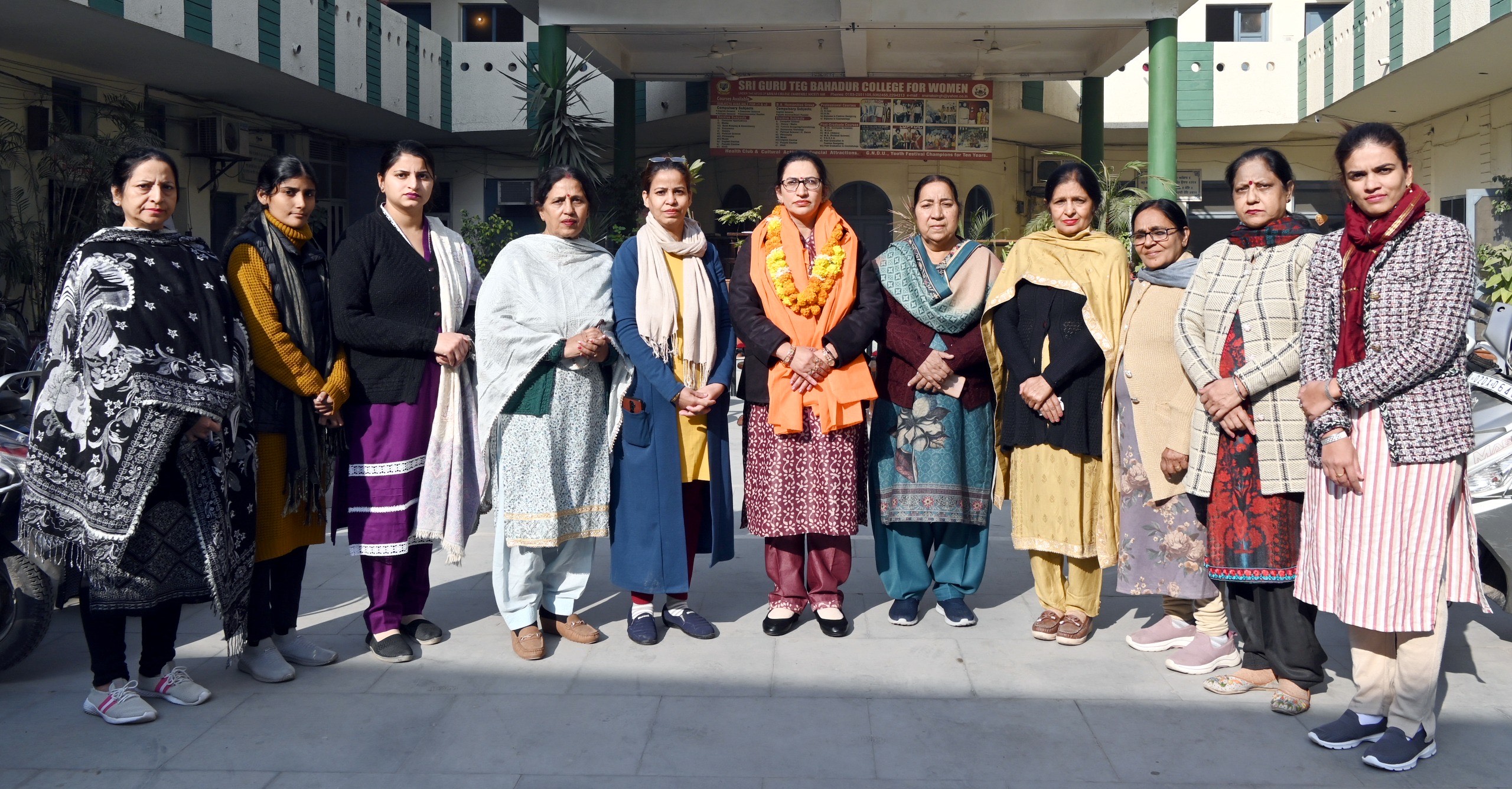 Image gallery marquee