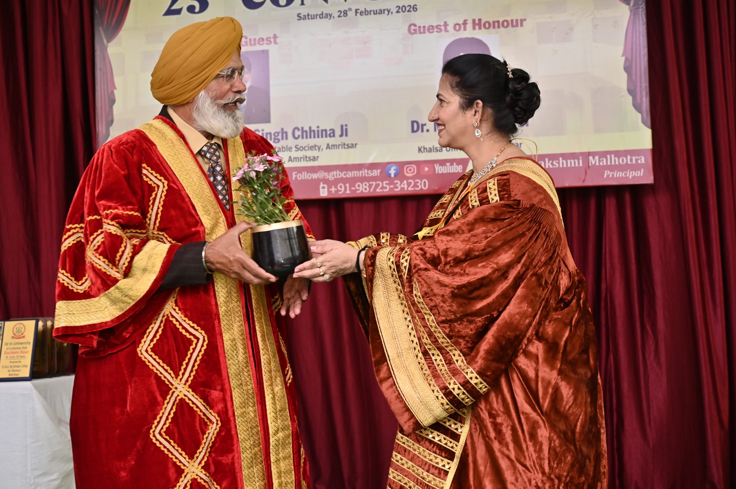 Image gallery marquee